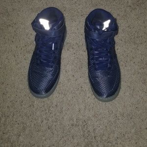 Nike Air Force 1 Mid 07' LV8